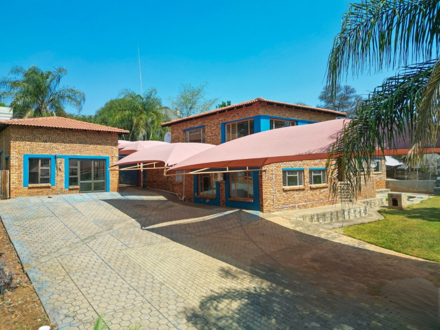 4 Bedroom Property for Sale in Ifafi North West